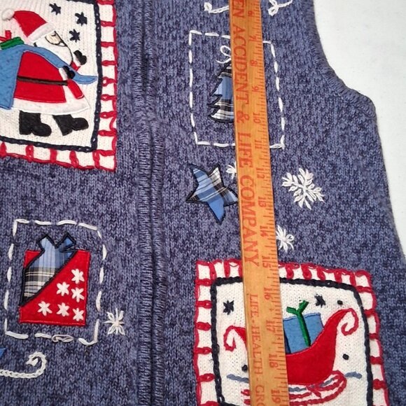 Vintage Bobbie Brooks Christmas Sweater Vest Small Santa Claus Sleigh Snow READ - Picture 4 of 11